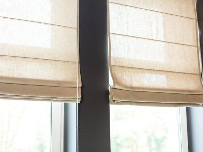 Vouwgordijnen beige