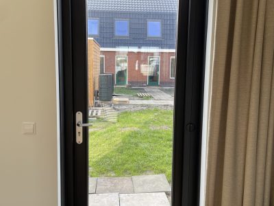 Hordeur open Teun Snoek Zonweringen